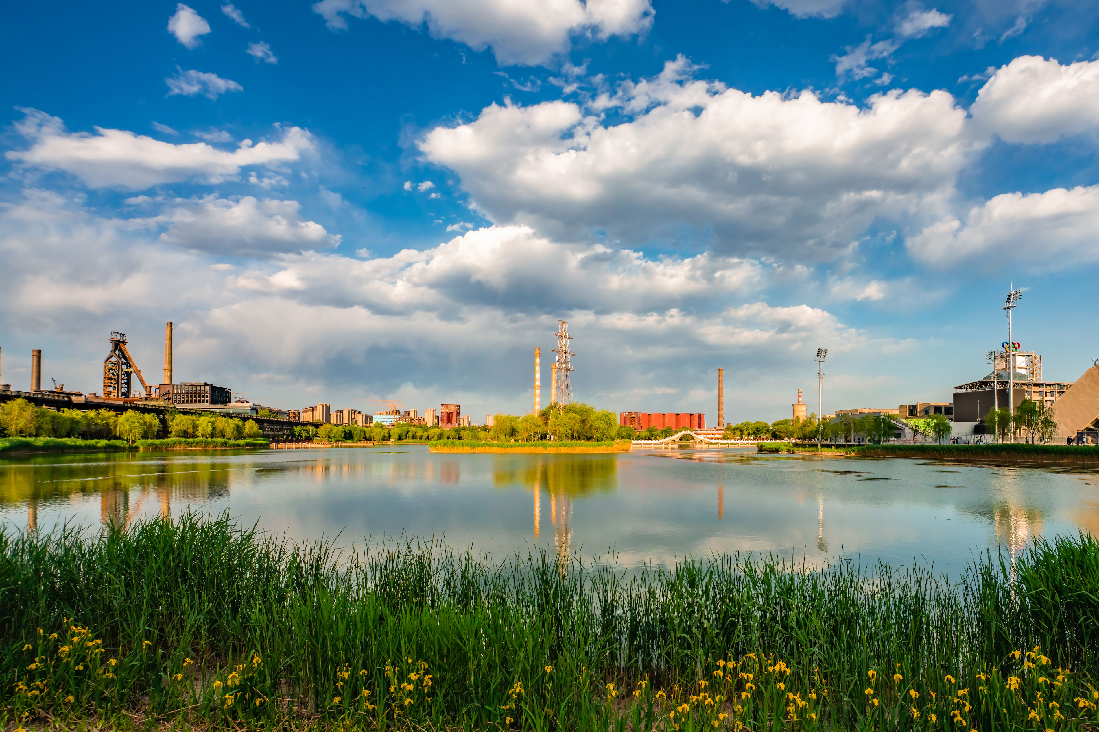 永定河畔鋼鐵遺存蝶變生態(tài)園區(qū)（組圖）