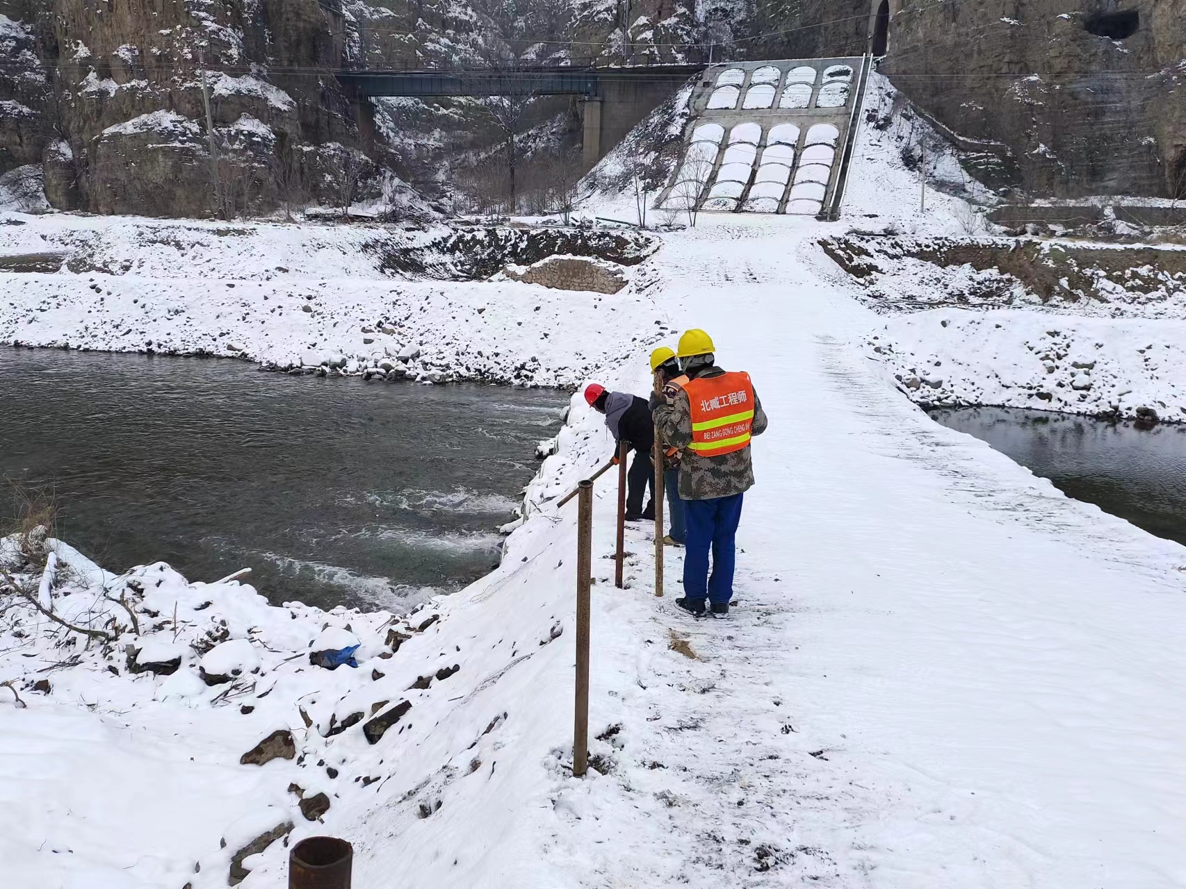 北京分公司 | 迎“寒”而上 聞“雪”而動 北京分公司全面應(yīng)對強降雪天氣 北京分公司 | 迎“寒”而上 聞“雪”而動 北京分公司全面應(yīng)對強降雪天氣