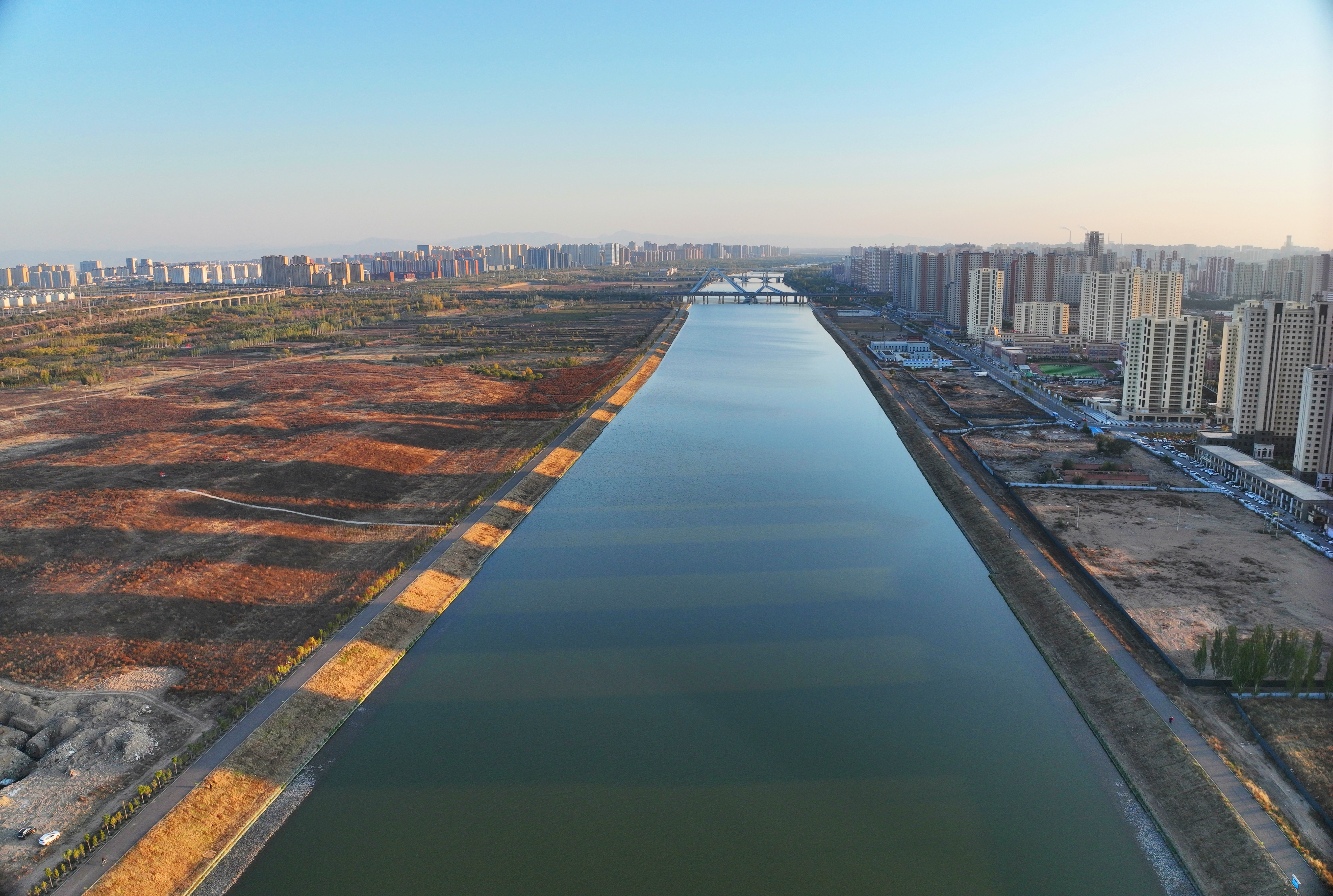 大同市御河得大高速橋~京包鐵路橋段綜合整治工程通過(guò)竣工驗(yàn)收 大同市御河得大高速橋~京包鐵路橋段綜合整治工程通過(guò)竣工驗(yàn)收
