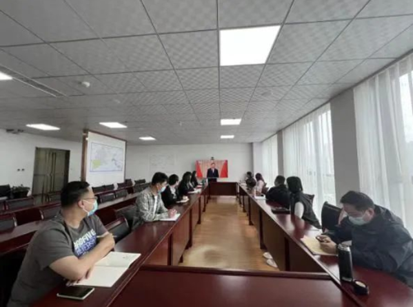 永定河投資公司組織觀看慶祝中國共產主義青年團成立100周年大會 永定河投資公司組織觀看慶祝中國共產主義青年團成立100周年大會